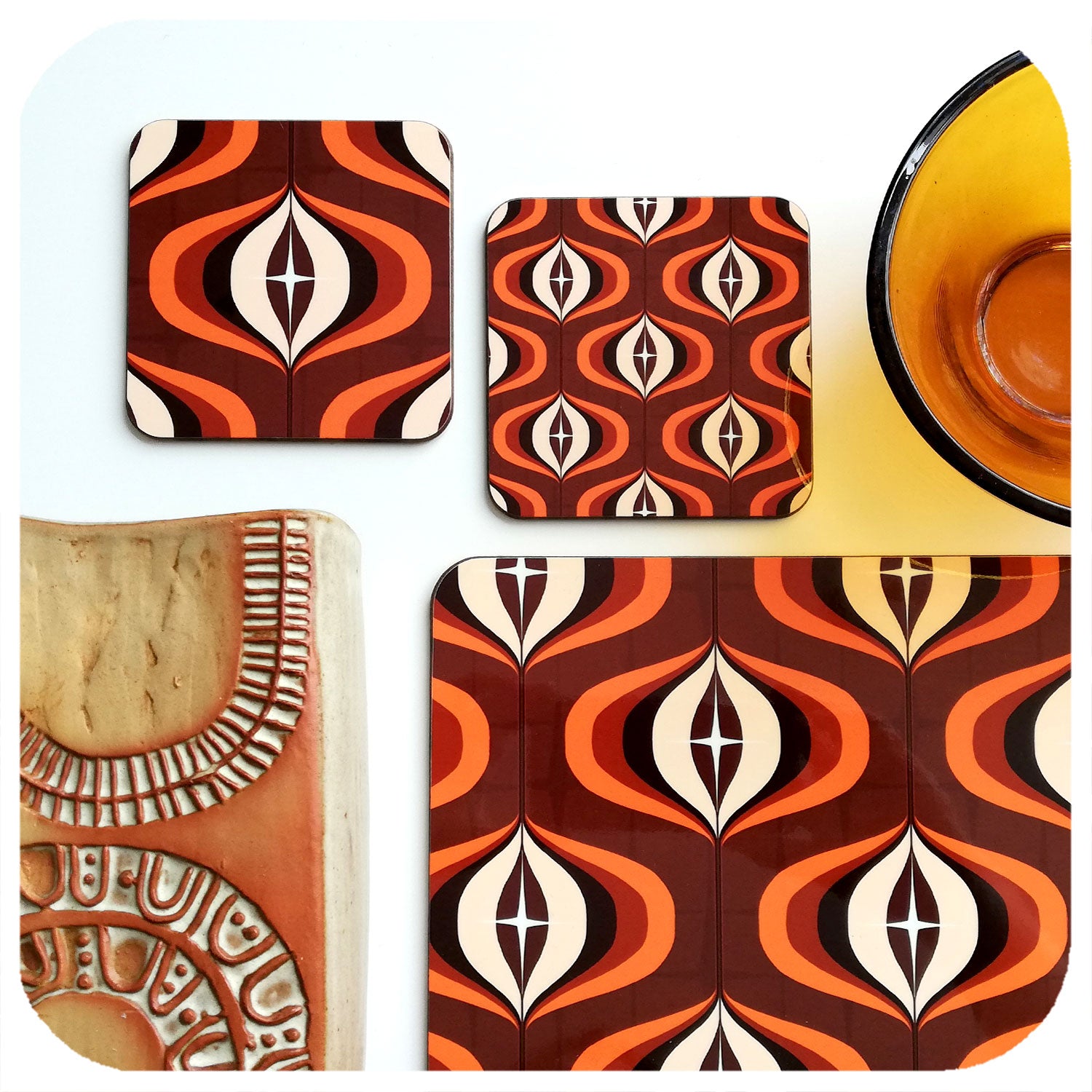 70s Style Op Art Placemat & 2 coasters, set with vintage bowls and vase | The Inkabilly Emporium