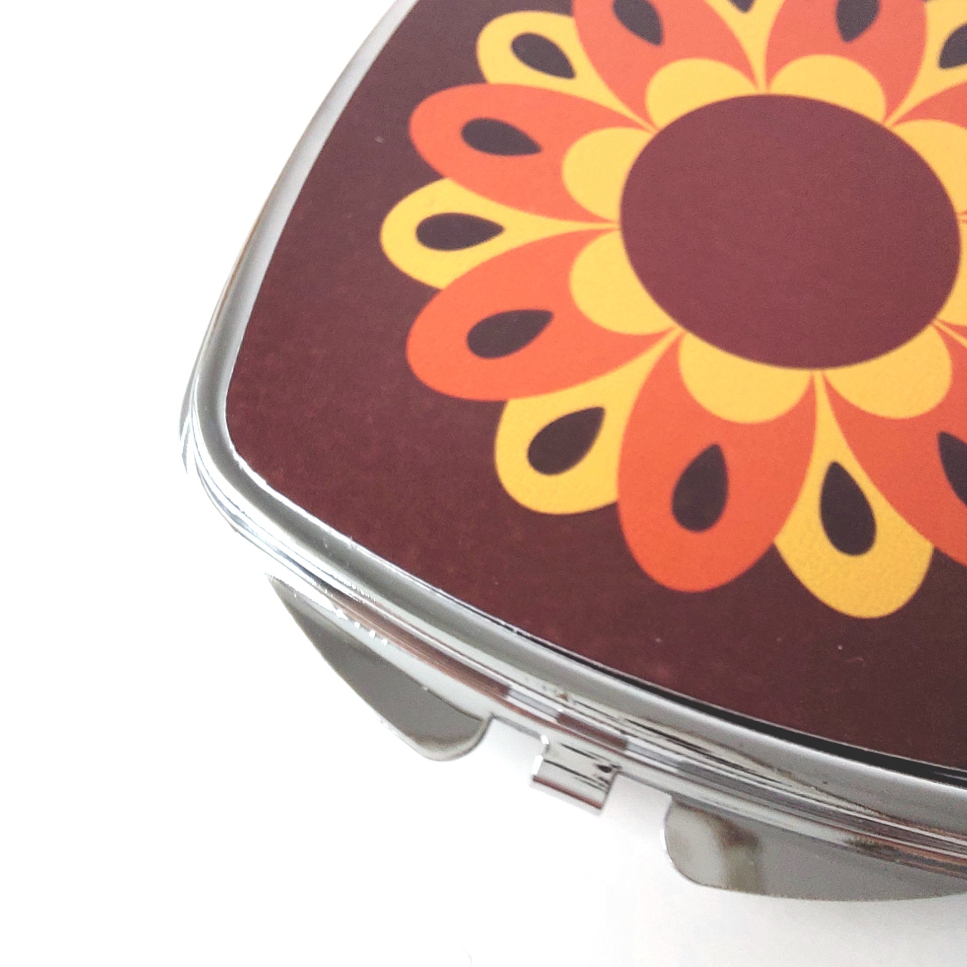 Seconds 70s Flower Compact Mirror